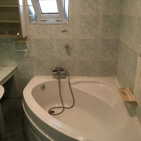 Fully-equipped 92 Sqm Apartment' Apartment *