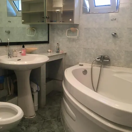 Apartment Fully-equipped 92 Sqm Apartment' Bucharest