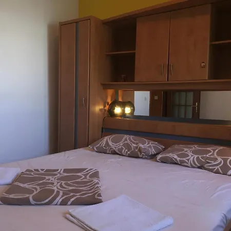 Fully-equipped 92 Sqm Apartment' *